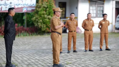 Bupati Kerinci Monadi langsung melakukan inspeksi mendadak (sidak) ke Dinas Pendidikan