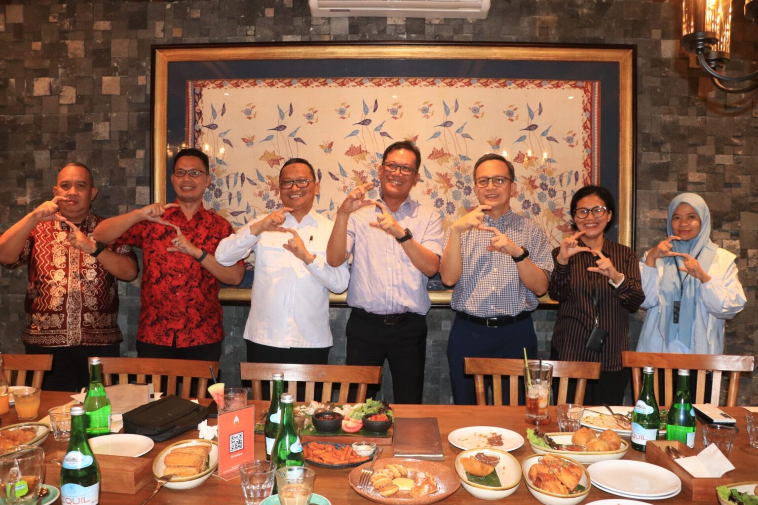 Bupati Tabalong bersama jajaran PT Pertamina. (Foto/Istimewa).